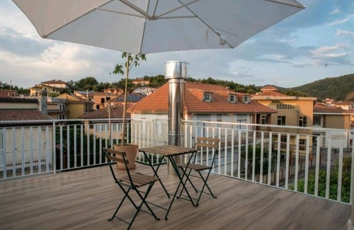 Vazzano Apartment | Cozy Rosa's House Attic: Enjoy Breakfast and Comfort
