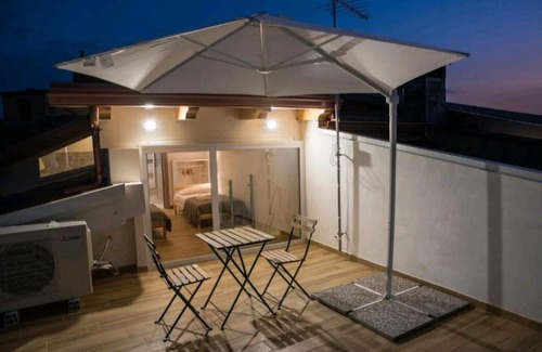 Vazzano Apartment | Cozy Rosa's House Attic: Enjoy Breakfast and Comfort