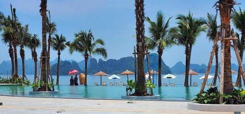 Van Don House | Experience Rosa Villa - Sonasea with Oceanfront Amenities