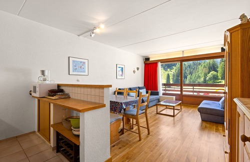Noveli Apartment | Rosablanche B12/B13: Ski-In Access with Family Amenities