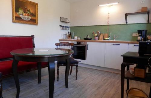Strehlow Apartment | Oceanfront Escape at Rosalee - Guest Rated 9.3/10