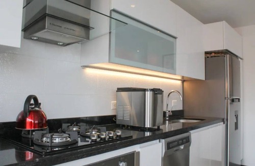 Kennedy Apartment | Rosales Penthouse: Ideal for Long-Term Stays with Spa