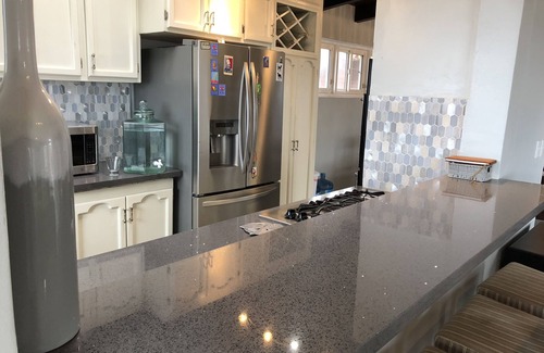 La Joya House | Beachfront Rosarito House for 14 with Pool & Ocean Views