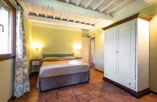 Capalbio House | Rosaspina - Appartamento 2: Pet-Friendly Retreat with Pool