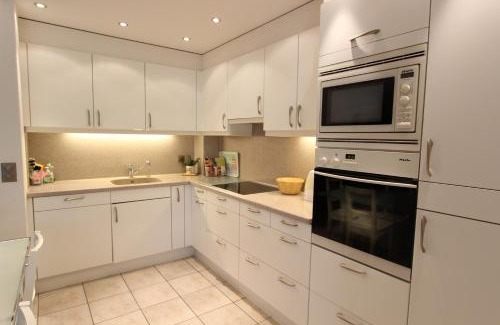Chateau-d'Oex Apartment | Experience Rosat 25: Family-Friendly Retreat with Pool & Spa