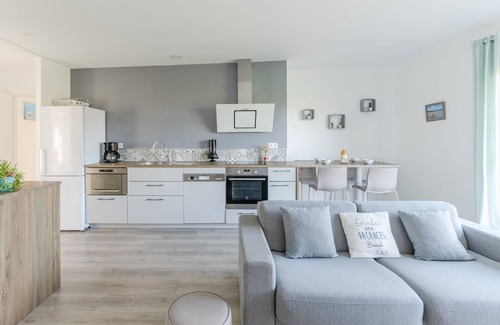 Ploudalmezeau Apartment | Oceanfront T2 with Sea View - Steps from the Beach