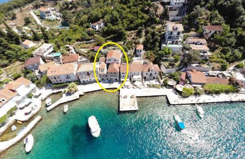 Rose Apartment | Rose - Apartmani Janovic: Top-Rated with Oceanfront Views
