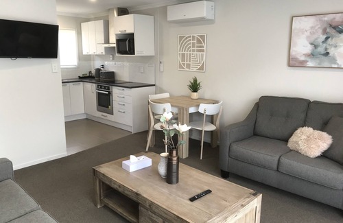 Rotorua Apartment | Relax at Rose Apartments and Spa - Rated 9.2/10, Family-Friendly