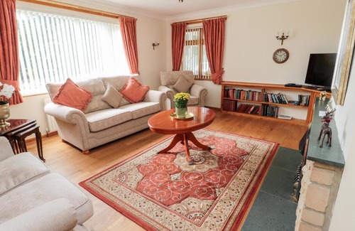 Belford House | Discover Rose Bank: Pet-Friendly Stay with 9/10 Reviews