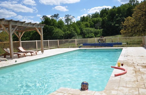Saint-Pompont House | Family-Friendly Rose Barn in Dordogne with Heated Pool