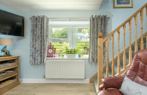 Edlingham House | Discover Rose Cottage: 4-Star, Pet-Friendly Retreat