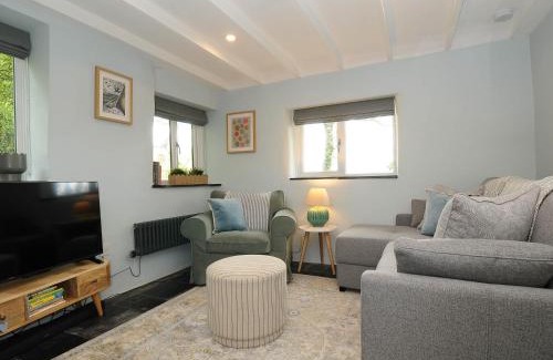 Callington House | Rose Cottage