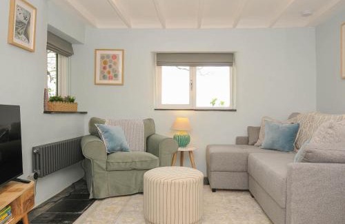 Callington House | Rose Cottage