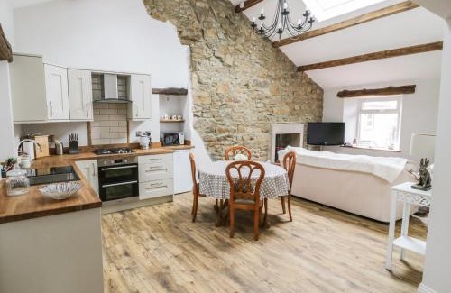 Grassington House | Experience Elegance at Rose Cottage - Rated 9.2/10