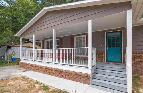 Knightdale House | Rose Garden - Private Retreat with Family & Pet-Friendly Perks