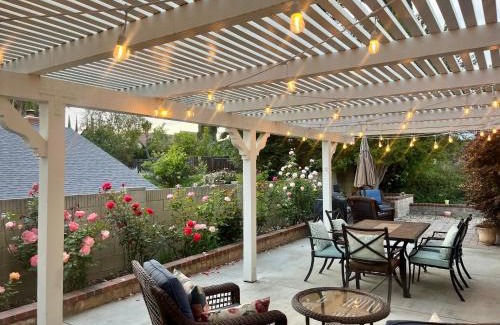 Thousand Oaks House | Rose Garden Home: 4-Bedroom Retreat with Spa & Offices
