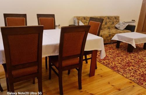 Sheki Apartment | Family-Friendly Retreat at Rose House - Guest Rated 8.8/10