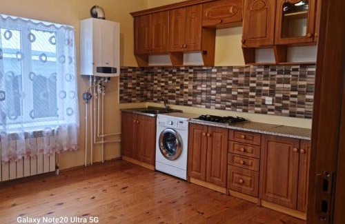 Sheki Apartment | Family-Friendly Retreat at Rose House - Guest Rated 8.8/10