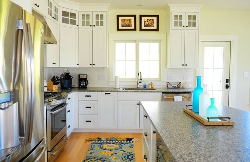 Southwest Harbor House | Rose's Cottage: Oceanfront Bliss with Spectacular Views