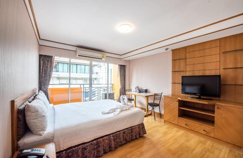 Rama 9 Apartment | Discover Roseate Ratchada: Family-Friendly & Accessible Stays