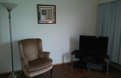 North Cowichan Apartment | Budget-Friendly Rosedale Manor: Child-Friendly Retreat