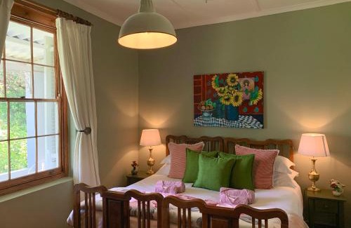 Swellendam House | Rosehaven Cottage: 4-Star Retreat with Pool & Pet Friendly