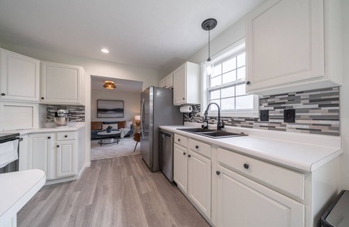 Williamstown House | Roselawn Retreat: Family-Friendly Home Near the Ark