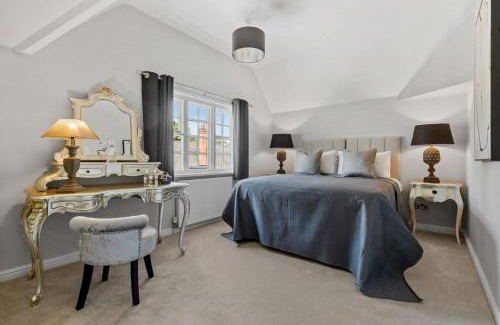 Rothley House | Discover Rosemary Cottage: A Cozy 4-Star Retreat