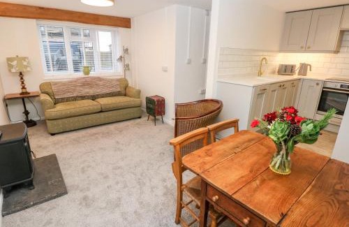 Jameston House | Rosemary Cottage: Pet Friendly Stay with Top Guest Rating