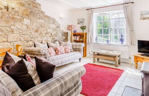 Lower Trengale House | ROSEMARY COTTAGE, pet friendly, with open fire in Bodmin Moor
