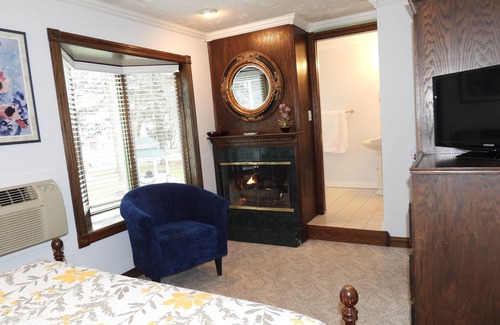 Douglas Bed & Breakfast | Rosemont Inn Resort B&B: Ocean View with Spa & Pool