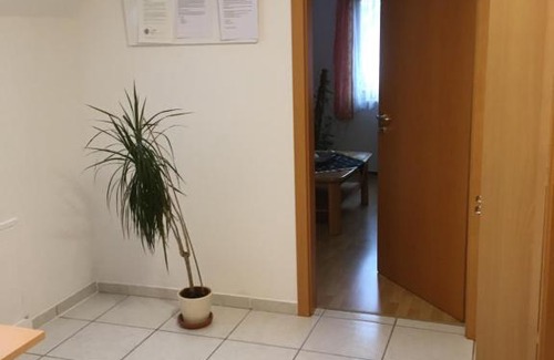 Ahnsbeck Apartment | Discover Rosengarten: Family-Friendly Retreat with 9/10 Rating