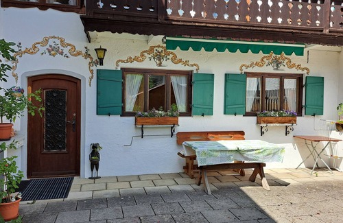 Tegernsee Apartment | Rosenhäusl Rixner: Inviting Vacation Apartment in Central Area