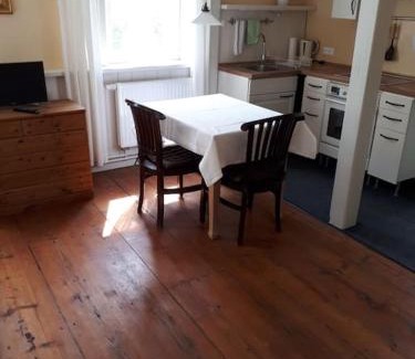 Meeder Apartment | Rosenhof: Family-Friendly Retreat with 9.2/10 Rating