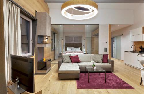 Stetten Apartment | Rosenhof: Family & Pet Friendly with Stellar Guest Ratings