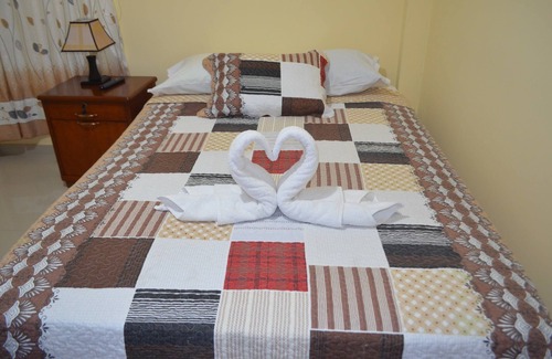 Los Olivos Bed & Breakfast | Rosenverg House Lima Airport: Ocean View & Family Friendly