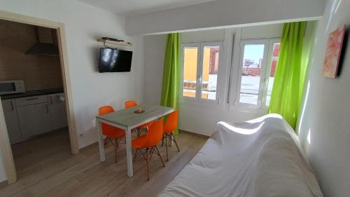 Roses Town Center Apartment | Rosesapparts Onamar: Oceanfront Stay with Parking