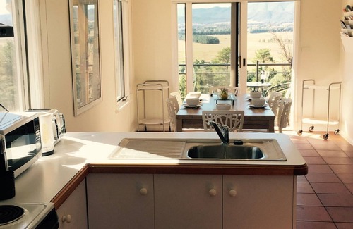 Rosewhite House | Rosewhite House BnB: Scenic Views and Cozy Comfort Await