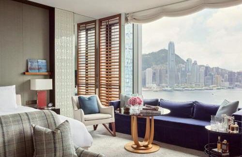Tsim Sha Tsui Hotel | Luxury Stay at Rosewood Hong Kong with Pool & Breakfast