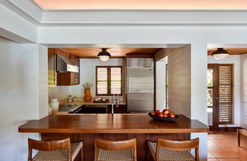Spanish Town Hotel | Discover Rosewood Little Dix Bay: 5-Star Island Retreat