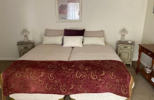 Yarragon Bed & Breakfast | Enjoy the Rosewood Park Guest Suite with Breakfast Included