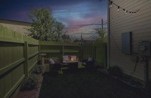 South Lamar House | Rosey Bouldin Home Minutes to DT - Adelaide!