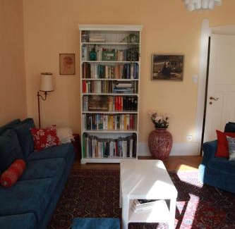 Weinheim Apartment | Stylish Retreat at Rosie's Place - Guest Rated 9.5/10