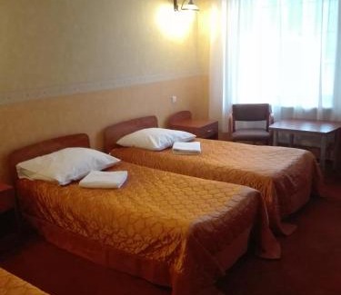 Biala Podlaska Bed & Breakfast | Roskosz Zespół Dworsko Parkowy - Rated 9/10 with Family Amenities