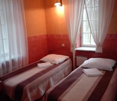 Biala Podlaska Bed & Breakfast | Roskosz Zespół Dworsko Parkowy - Rated 9/10 with Family Amenities