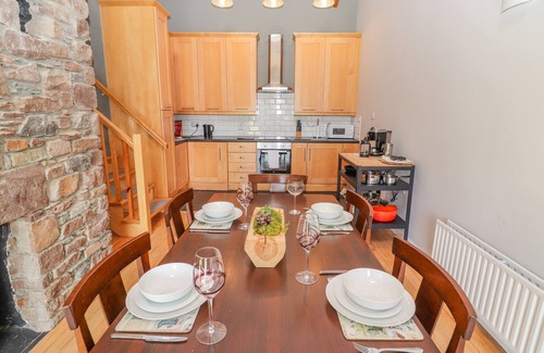 Faha House | Pet-Friendly ROSNACARTHNA MORE Apartment in Beaufort