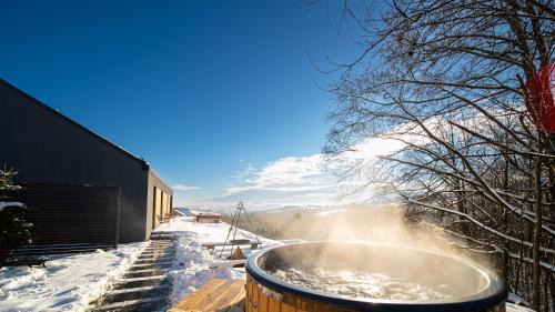 gmina Korzenna Villa | Unforgettable Stay at Willa z Basenem - Pool & Hot Tub