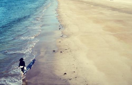 Killala Bed & Breakfast | Family-Friendly Ross Beach Farmhouse B&B with Ocean Views