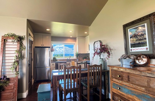 Belgrade Cabin | Unforgettable Ross Creek Cabin #3 with Breathtaking Views