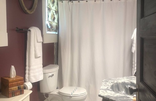 Hattiesburg Bed & Breakfast | Discover Ross Mansion Bed & Breakfast: Top-Rated Elegance